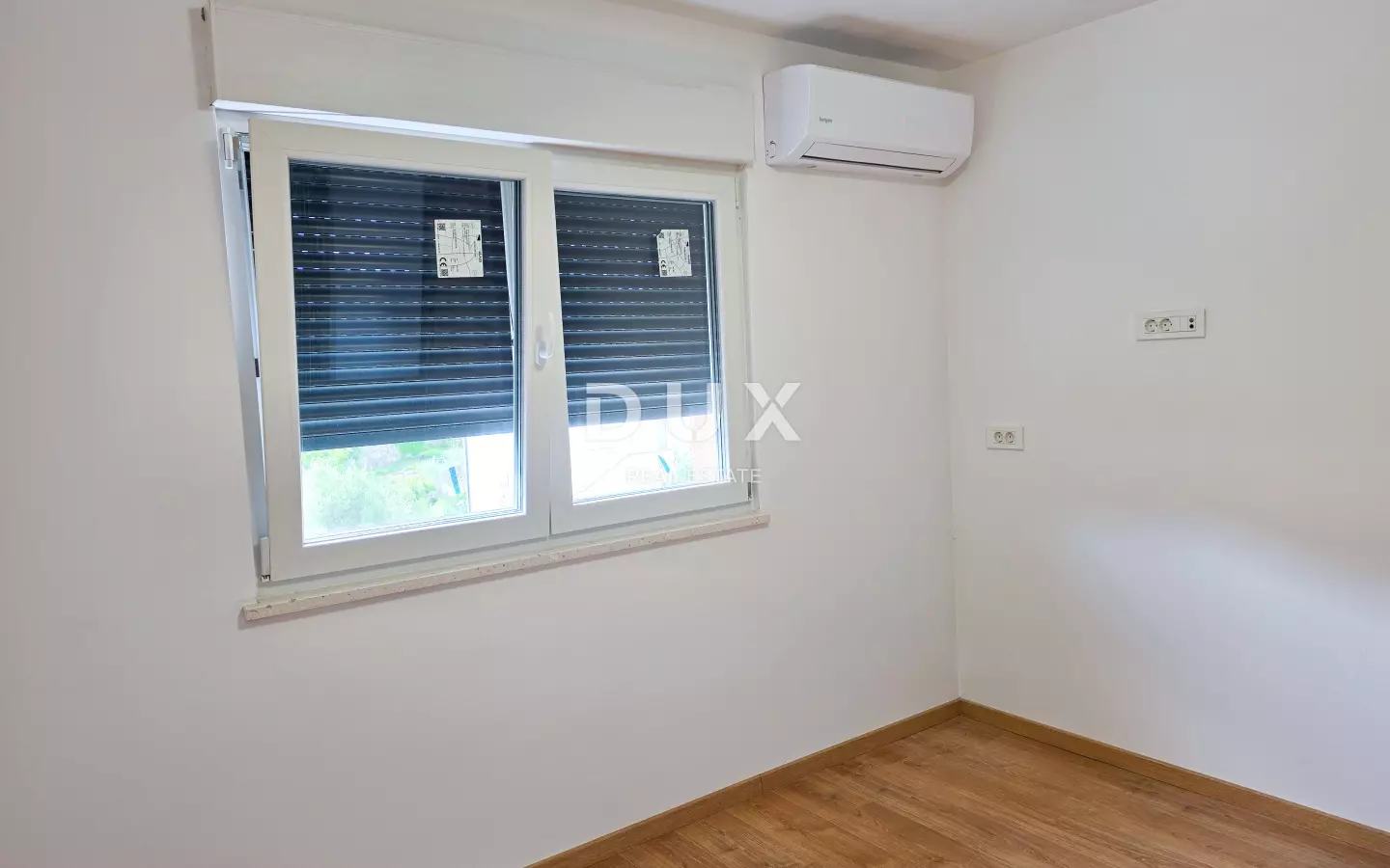 2-bedroom Apartment In Banjol, Croatia (76,86 M²)