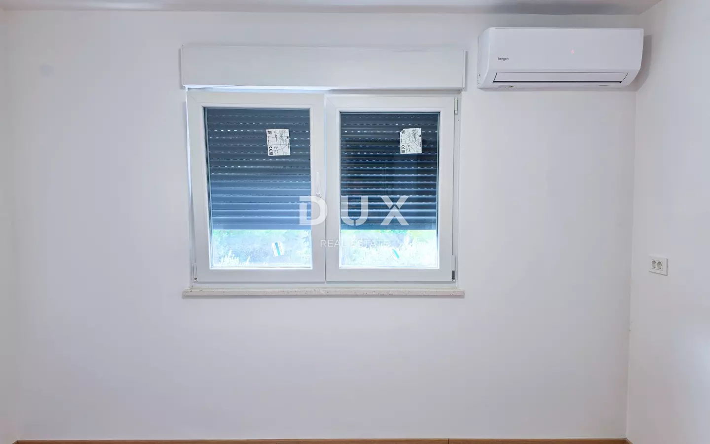 2-bedroom Apartment In Banjol, Croatia (76,86 M²)