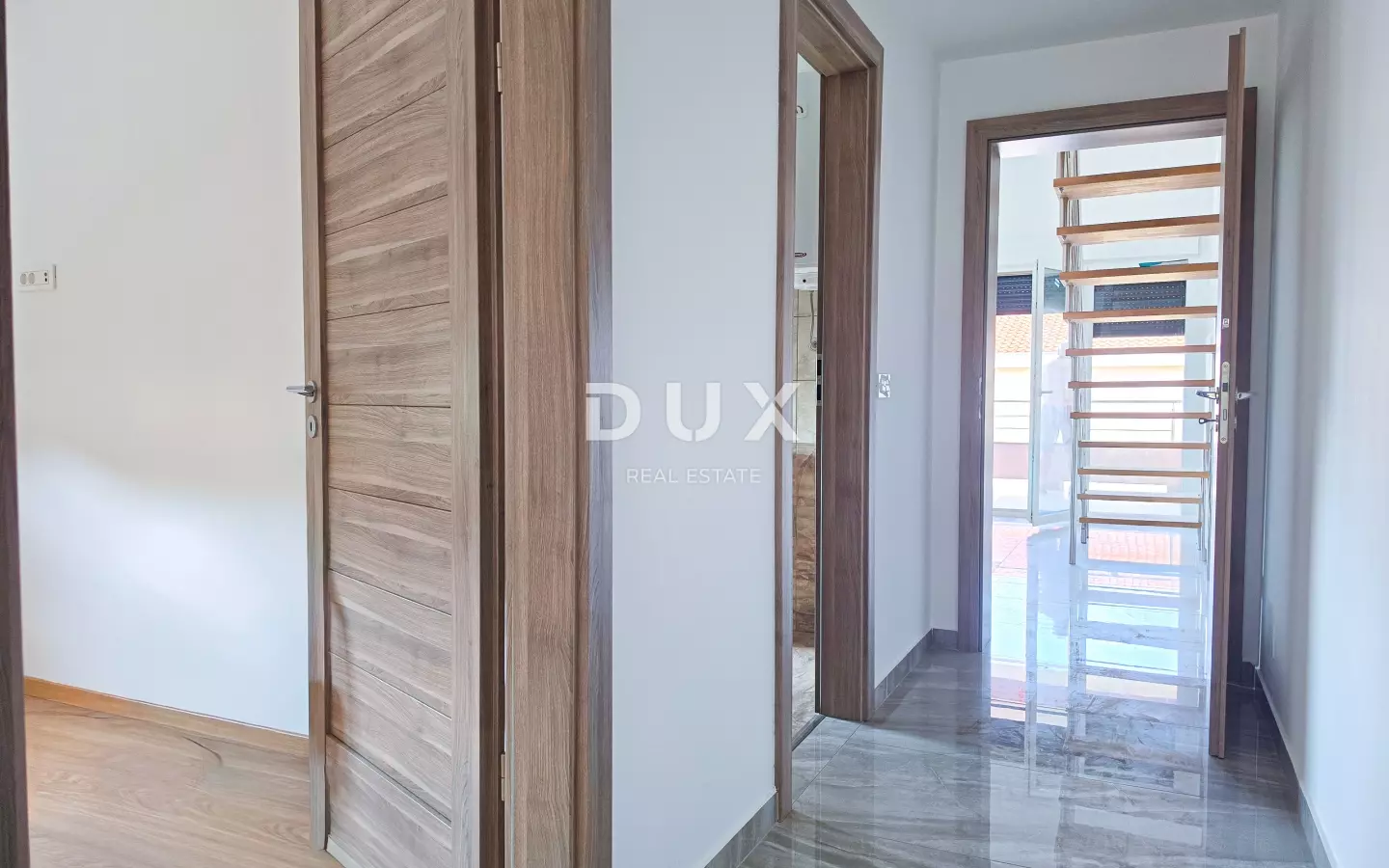 2-bedroom Apartment In Banjol, Croatia (76,86 M²)