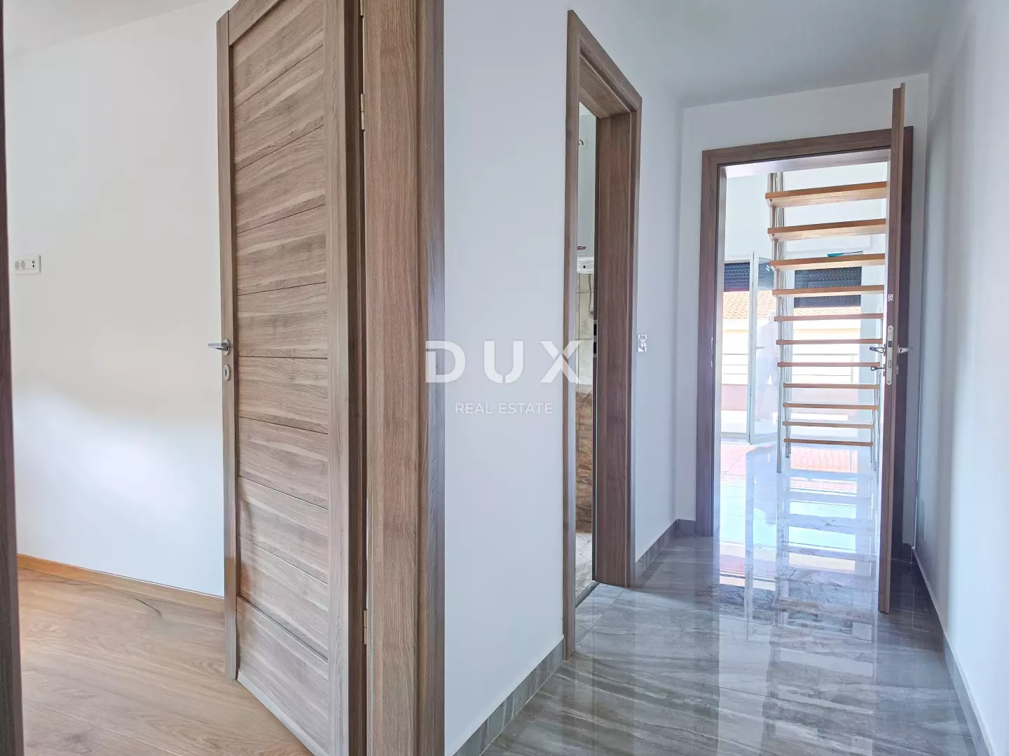 2-bedroom Apartment In Banjol, Croatia (76,86 M²)