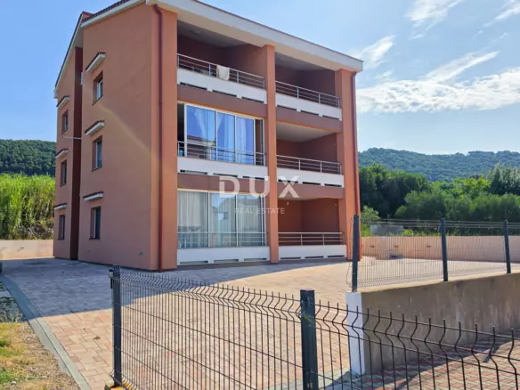 2-bedroom Apartment In Banjol, Croatia (79,59 M²)