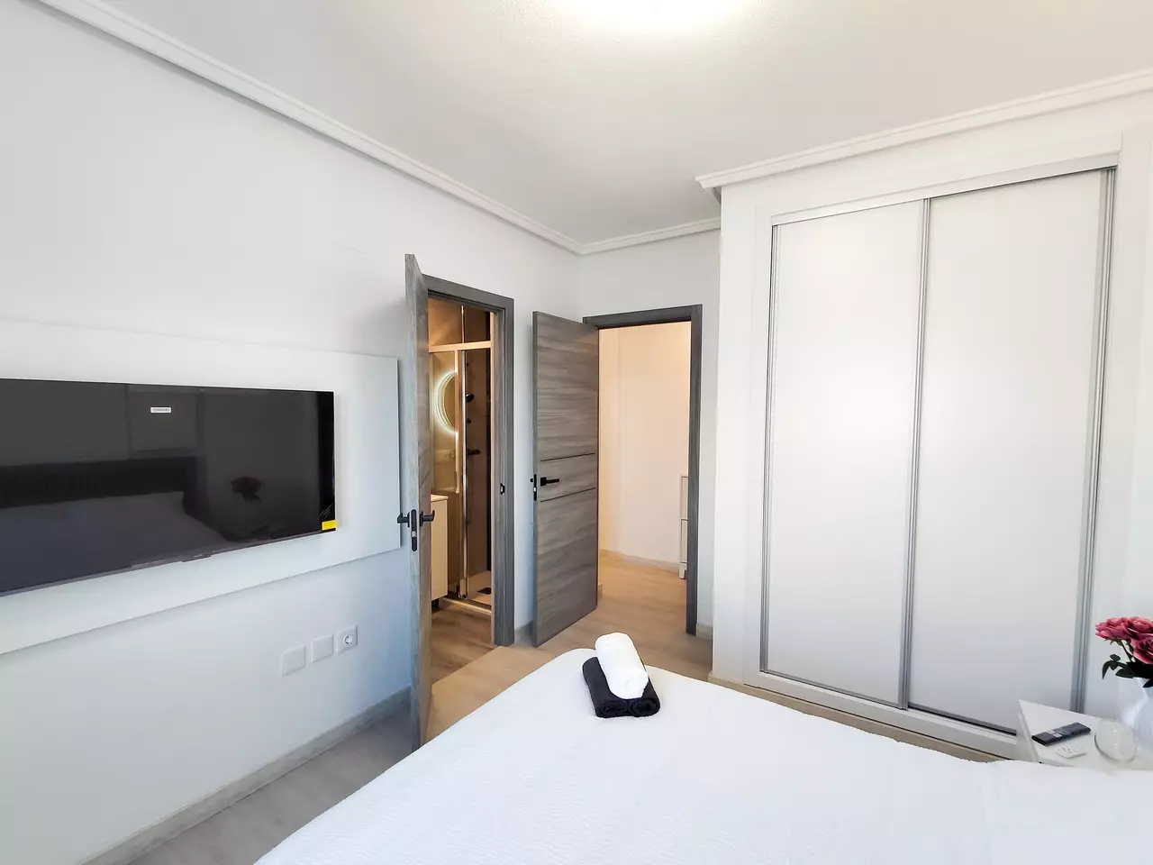 3-bedroom Apartment In Torrevieja, Spain (75 M²)