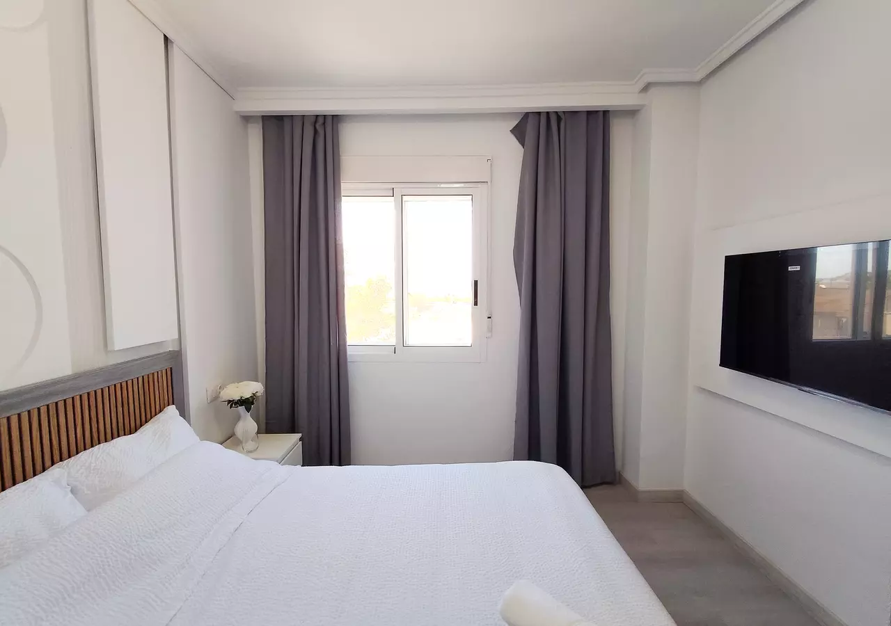 3-bedroom Apartment In Torrevieja, Spain (75 M²)