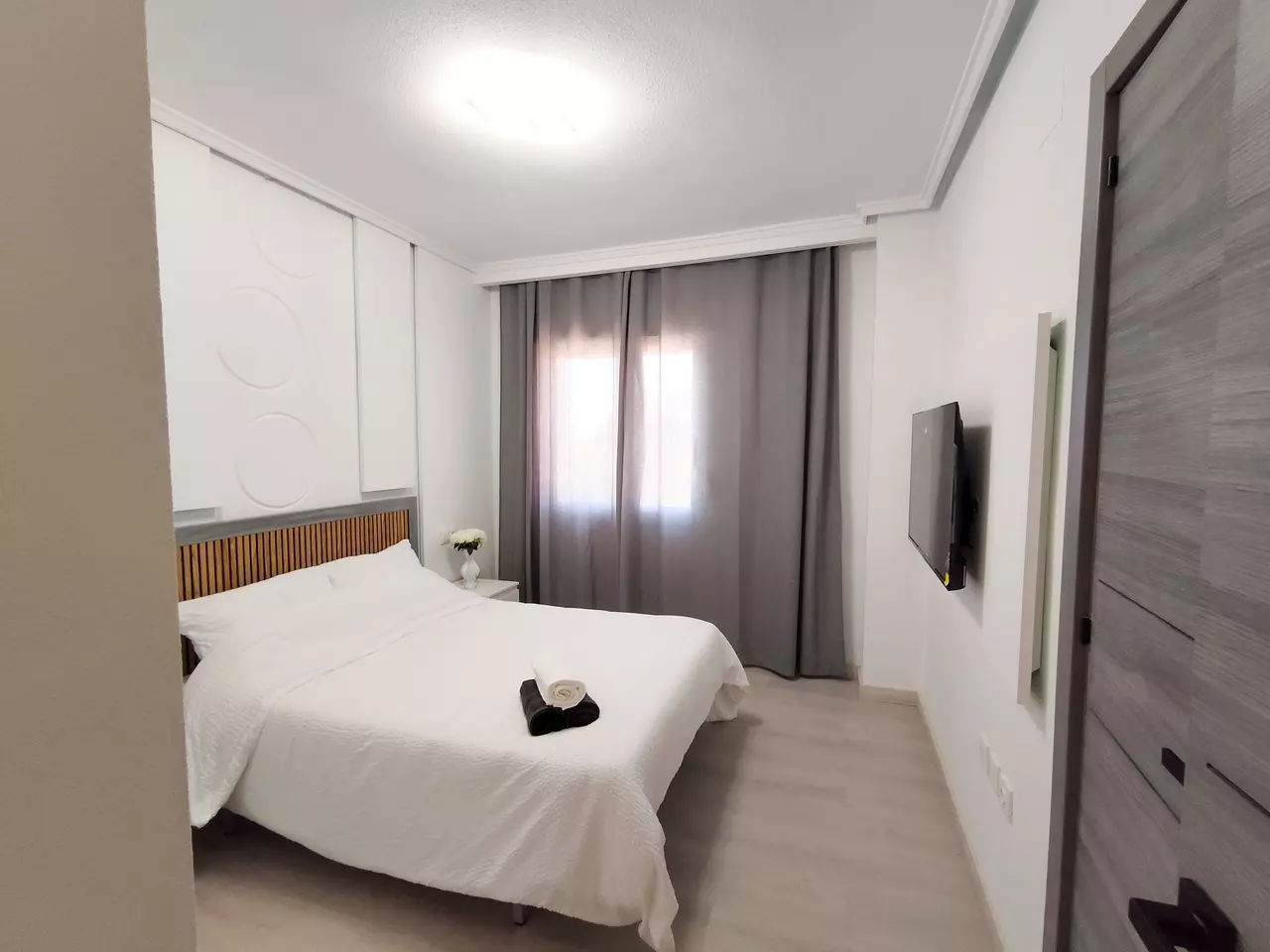 3-bedroom Apartment In Torrevieja, Spain (75 M²)