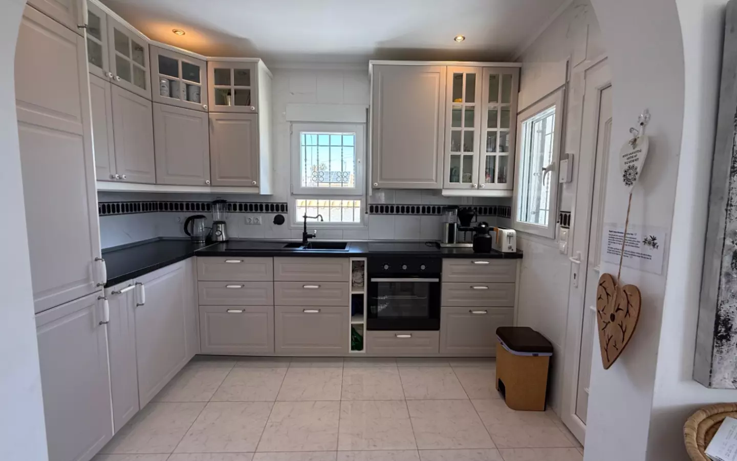 3-bedroom Villa In Torrevieja, Spain (151 M²)