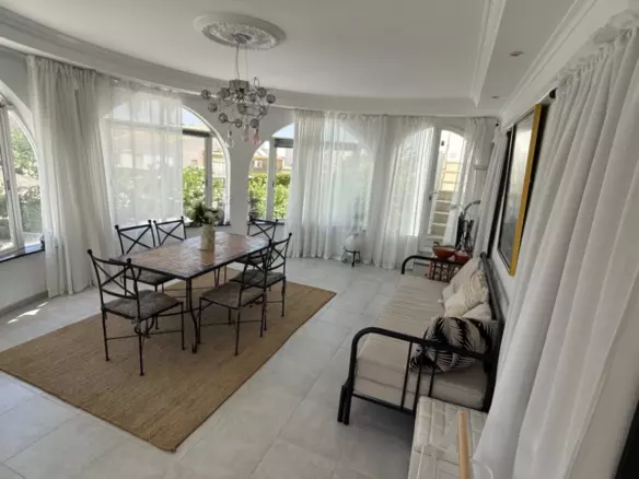 3-bedroom Villa In Torrevieja, Spain (151 M²)