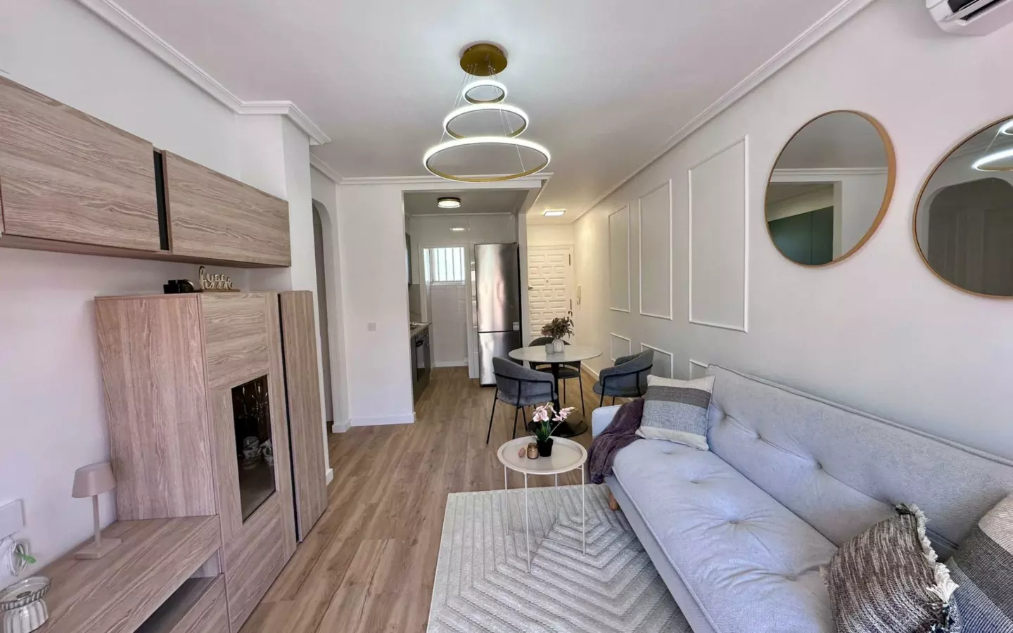 2-bedroom Apartment In Torrevieja, Spain (55 M²)