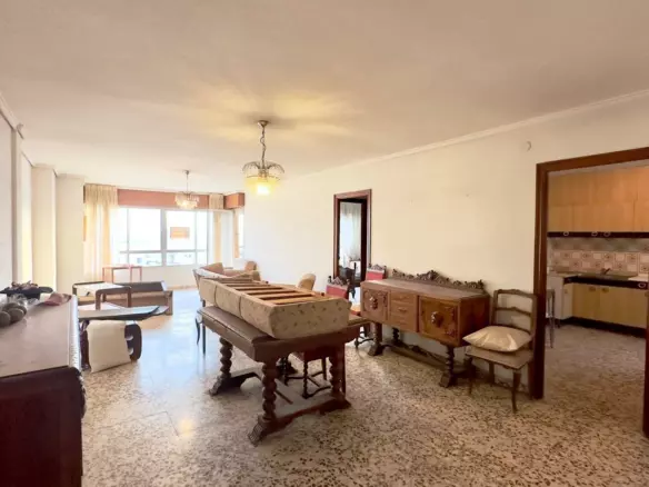 4-bedroom Apartment In Torrevieja, Spain (132 M²)
