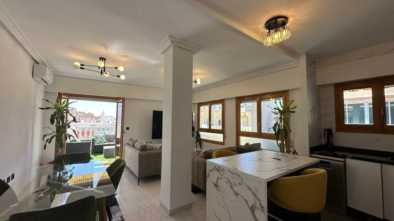 2-bedroom Apartment In Torrevieja, Spain (119 M²)