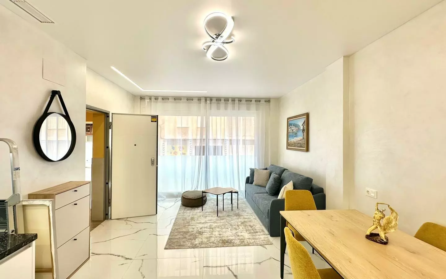 2-bedroom Apartment In Torrevieja, Spain (100 M²)