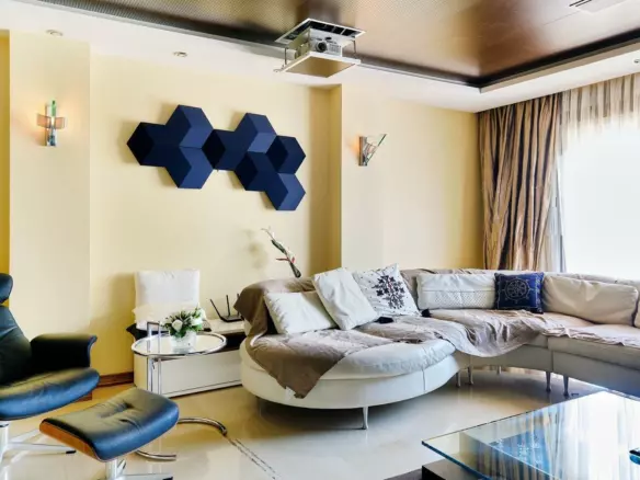 3-bedroom Penthouse In Torrevieja, Spain (228 M²)