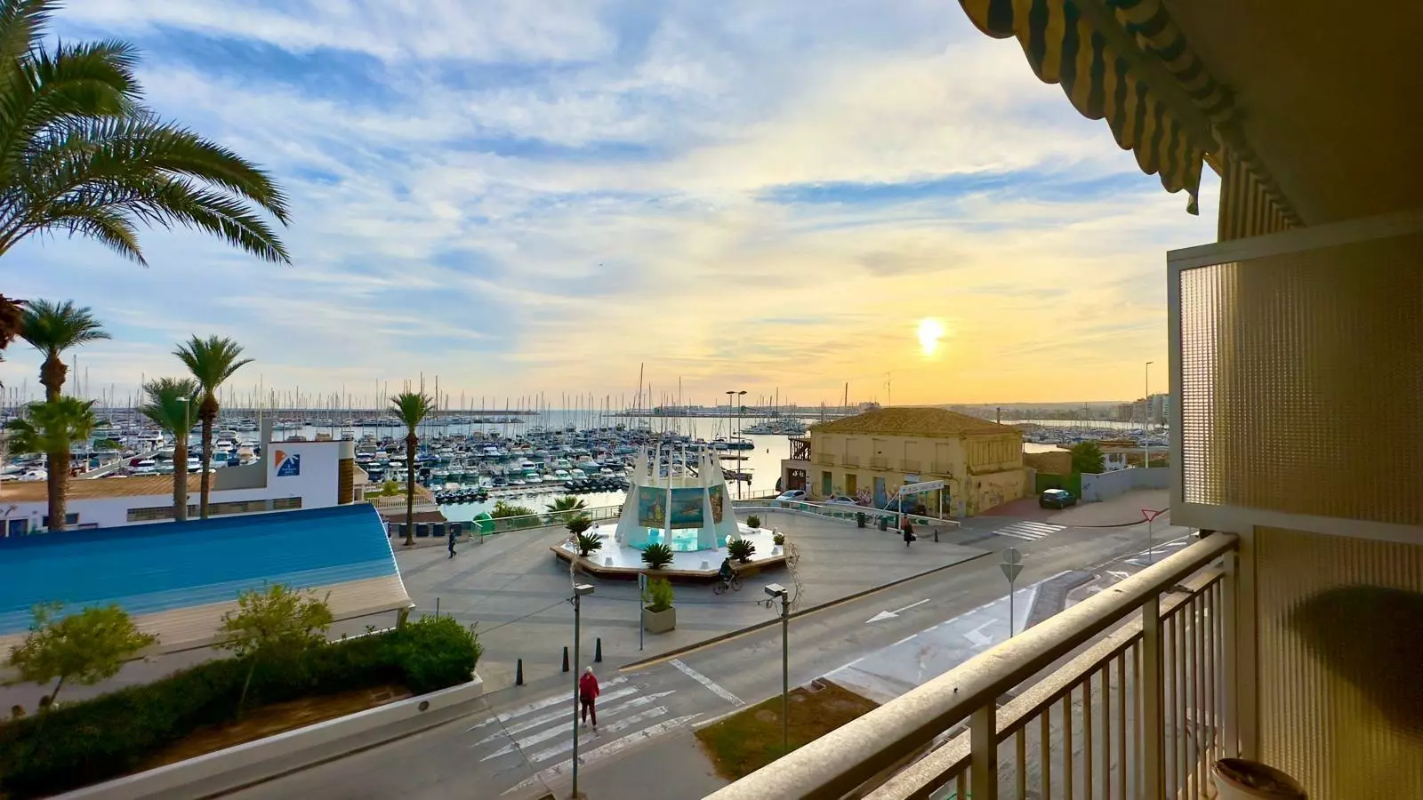2-2-2ecfb8 4-bedroom Apartment In Torrevieja, Spain (132 M²)