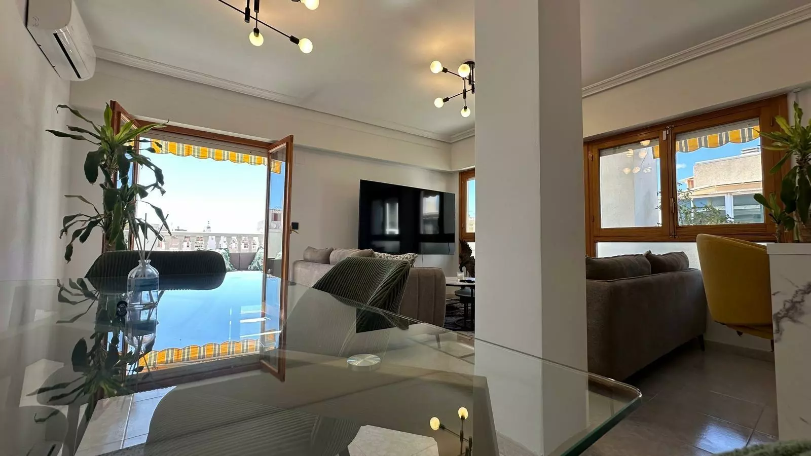 2-bedroom Apartment In Torrevieja, Spain (119 M²)