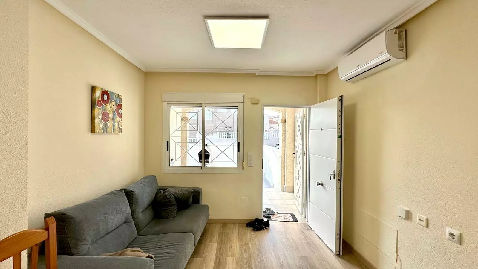 2-bedroom Bungalow In Torrevieja, Spain (86 M²)