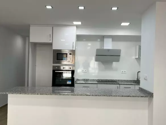 3-bedroom Apartment In Torrevieja, Spain (116 M²)