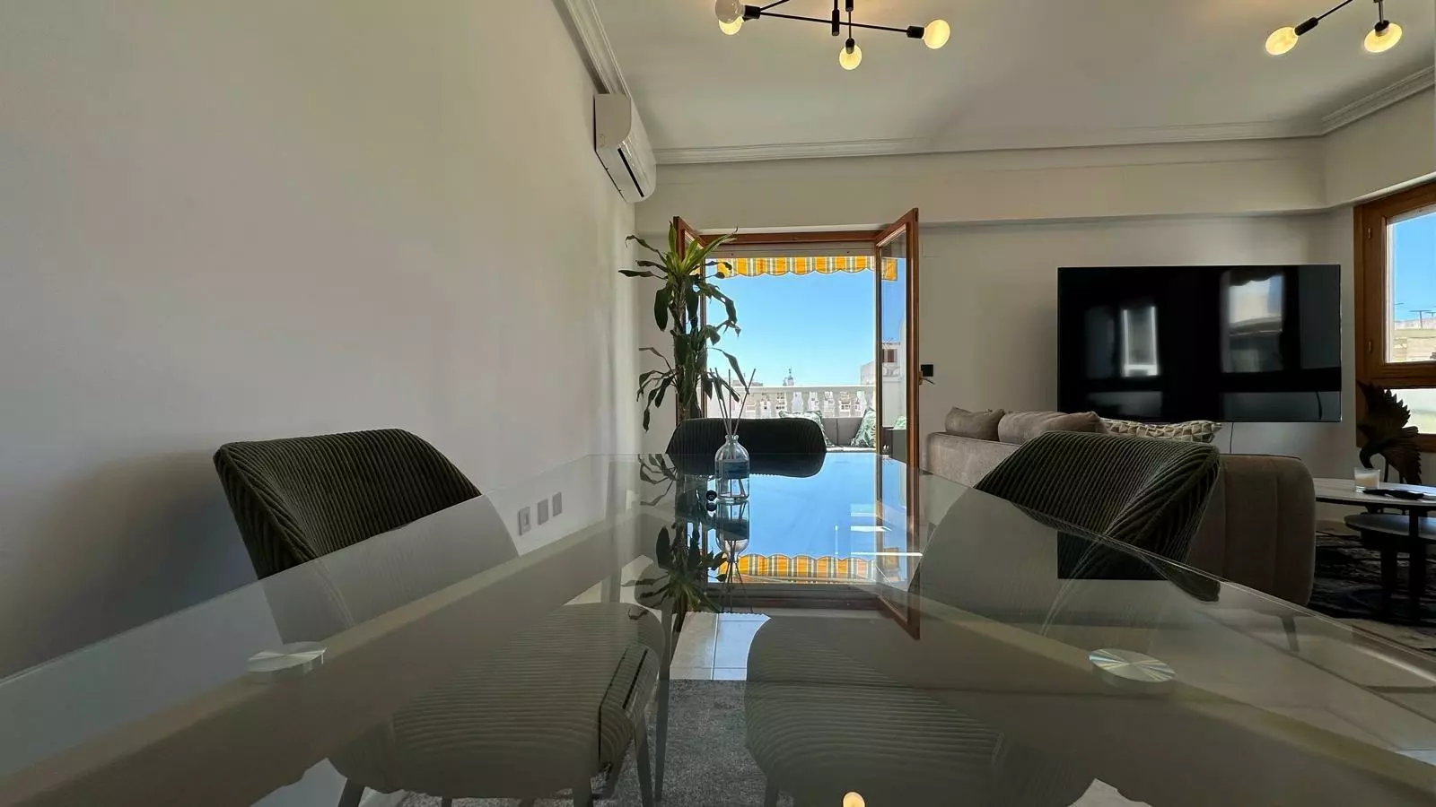 2-bedroom Apartment In Torrevieja, Spain (119 M²)