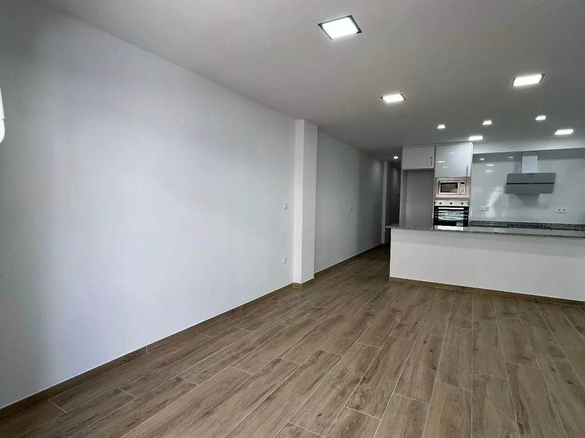 3-bedroom Apartment In Torrevieja, Spain (116 M²)