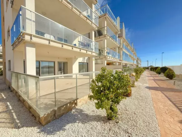 3-bedroom Apartment In Orihuela Costa, Spain (139 M²)