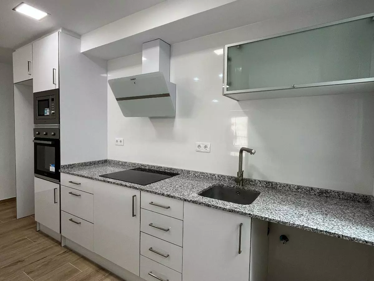 3-bedroom Apartment In Torrevieja, Spain (116 M²)