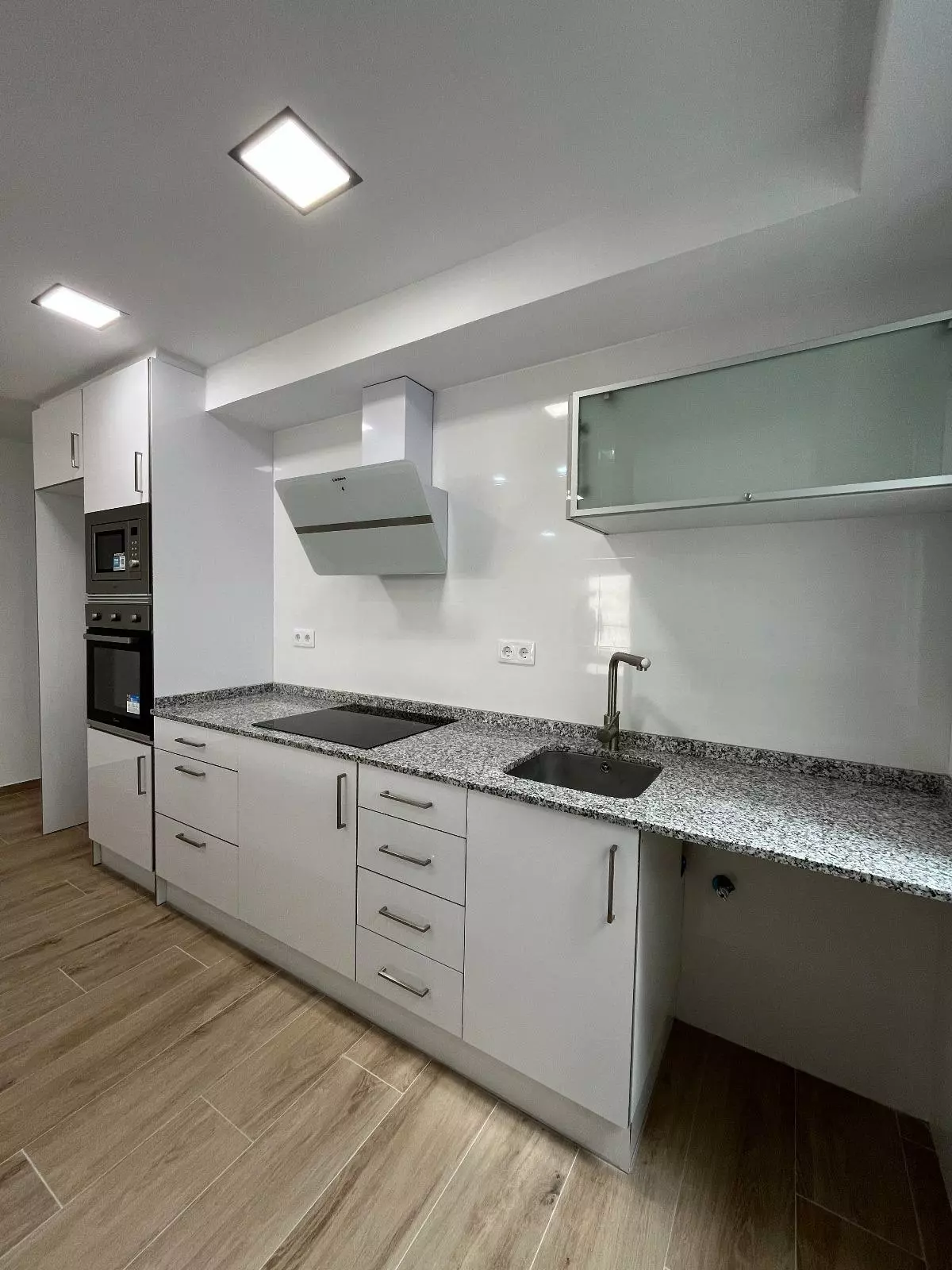 3-bedroom Apartment In Torrevieja, Spain (116 M²)