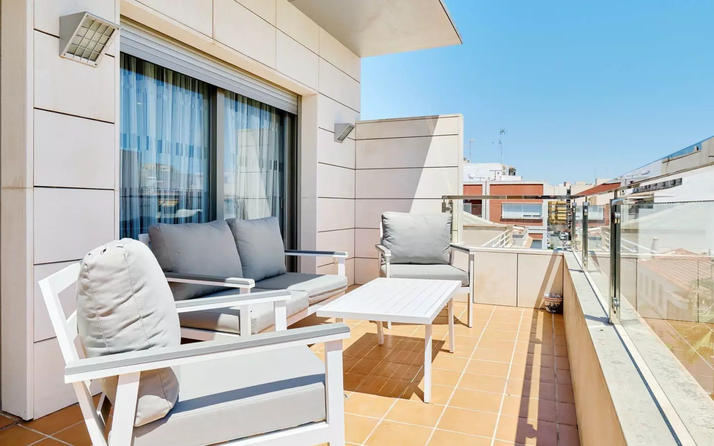 3-bedroom Penthouse In Torrevieja, Spain (228 M²)