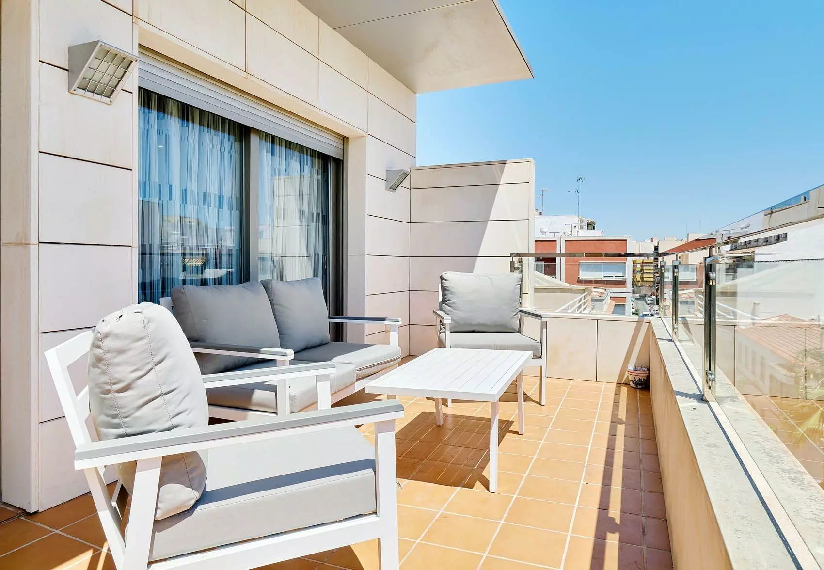 3-bedroom Penthouse In Torrevieja, Spain (228 M²)