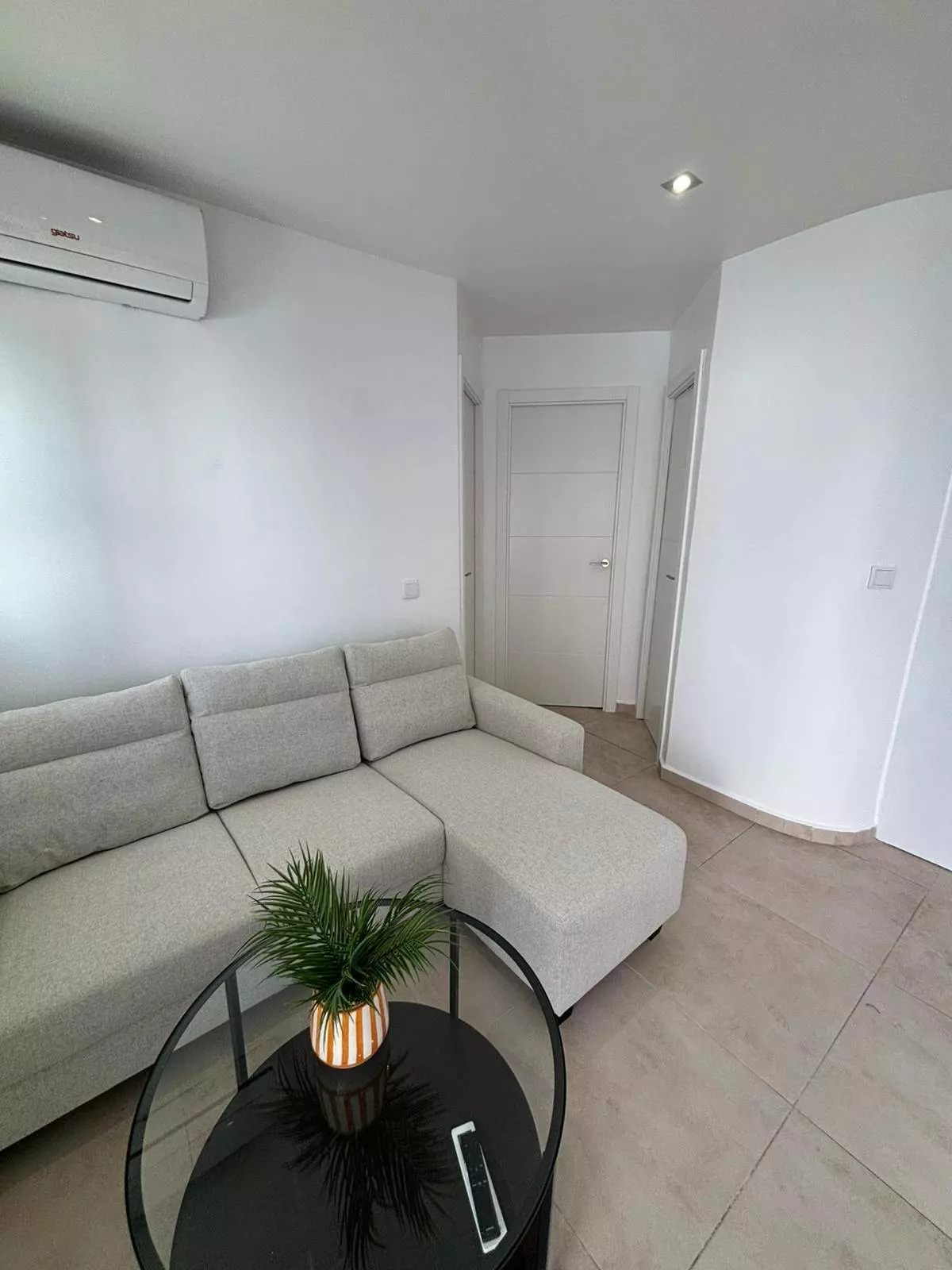 2-bedroom Apartment In Orihuela Costa, Spain (60 M²)