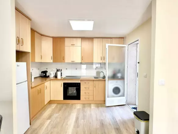2-bedroom Bungalow In Torrevieja, Spain (86 M²)