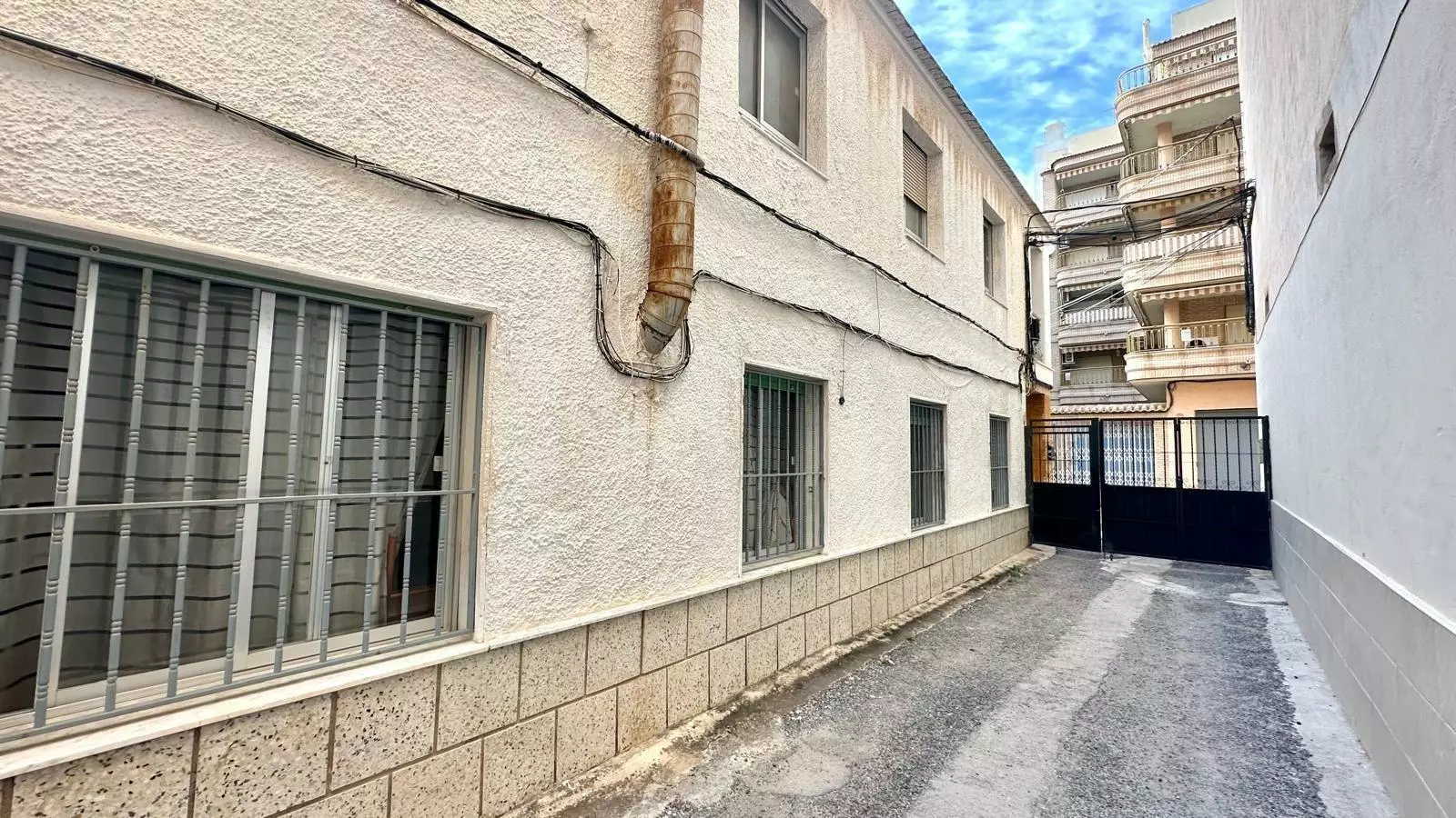 4-bedroom Town House In Torrevieja, Spain (144 M²)