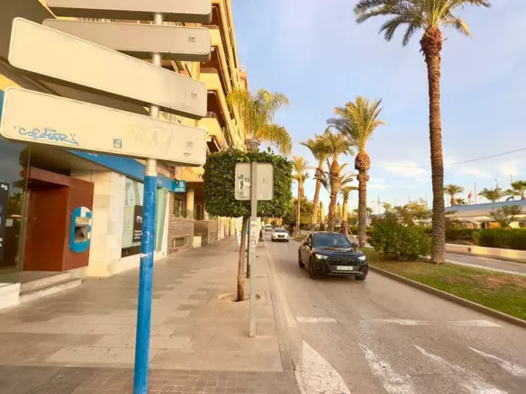 4-bedroom Apartment In Torrevieja, Spain (132 M²)