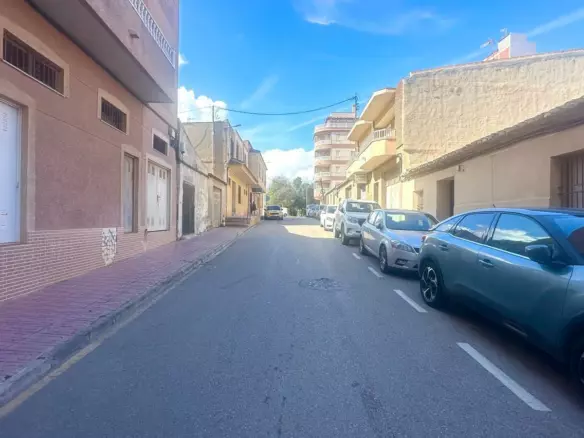 2-bedroom Apartment In Torrevieja, Spain (78 M²)