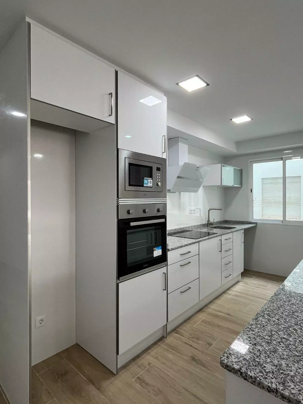3-bedroom Apartment In Torrevieja, Spain (116 M²)