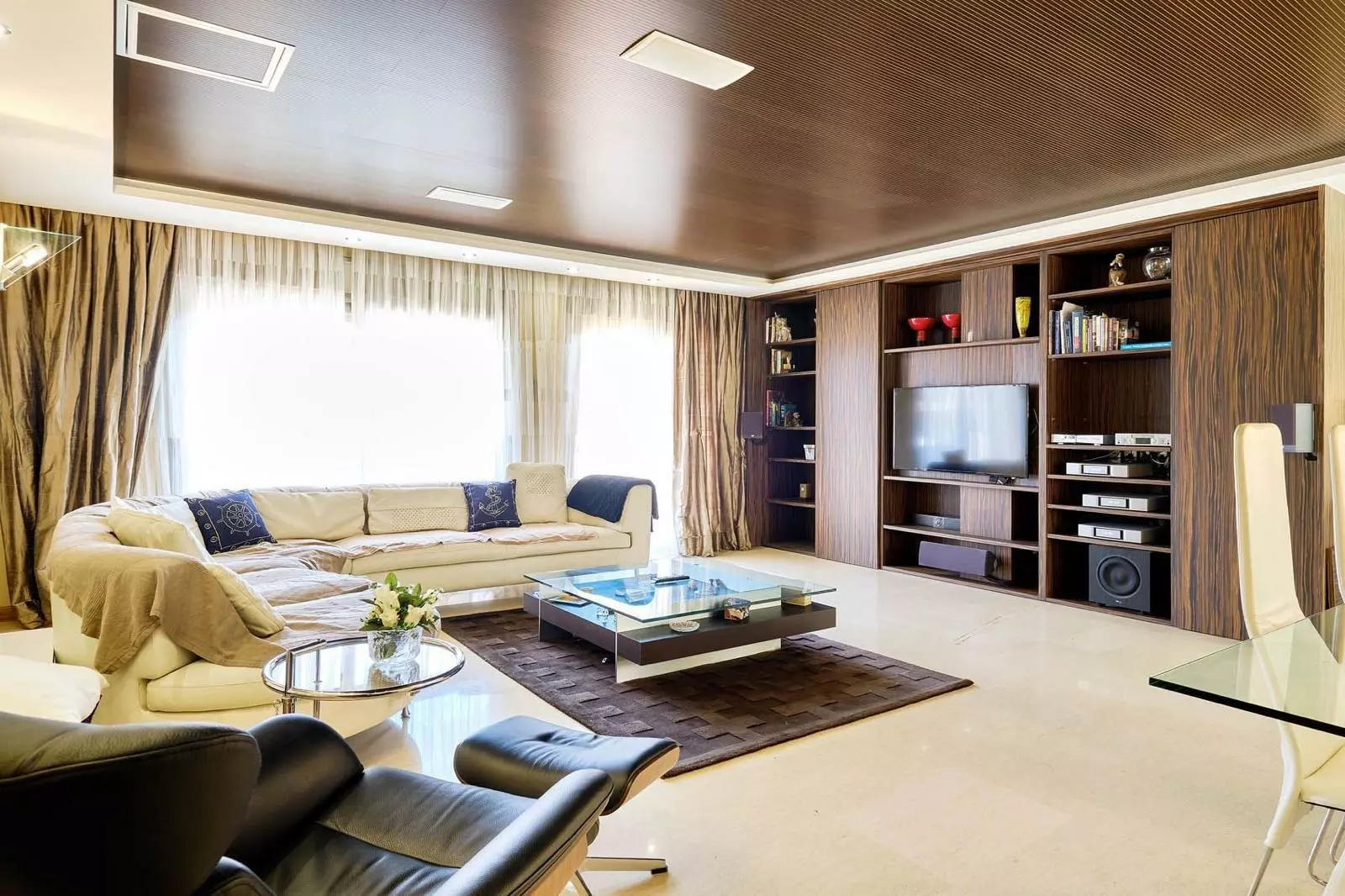 3-bedroom Penthouse In Torrevieja, Spain (228 M²)