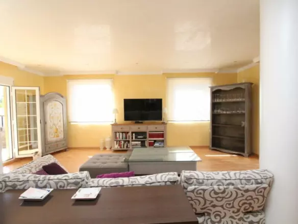 5-bedroom Villa In Orihuela Costa, Spain (440 M²)