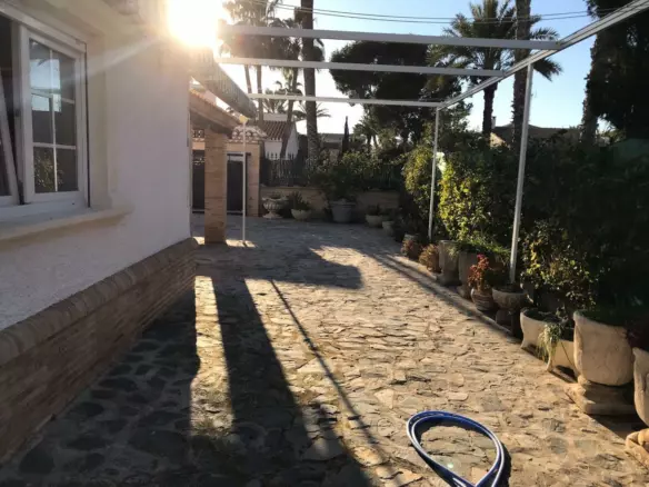 7-bedroom Villa In Orihuela Costa, Spain (500 M²)