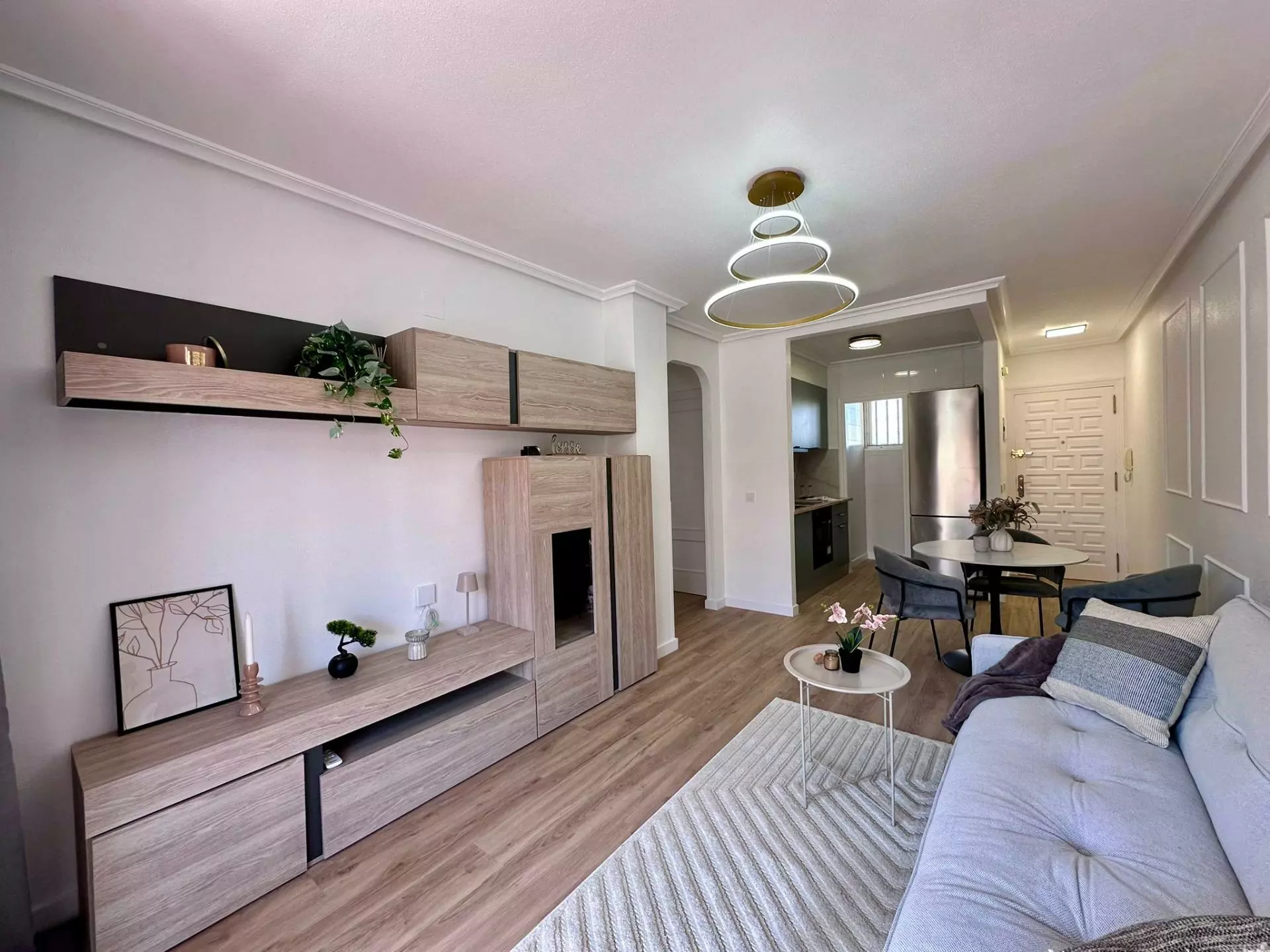 2-6-8b6ff0 2-bedroom Apartment In Torrevieja, Spain (55 M²)