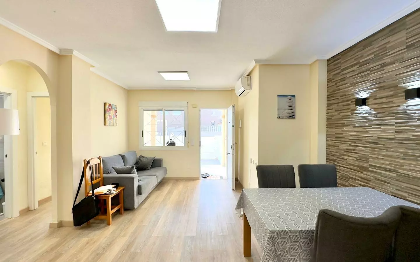 2-bedroom Bungalow In Torrevieja, Spain (86 M²)