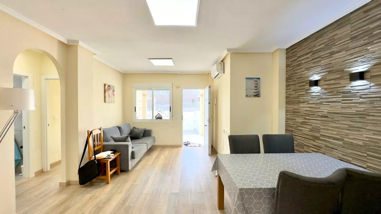 2-bedroom Bungalow In Torrevieja, Spain (86 M²)