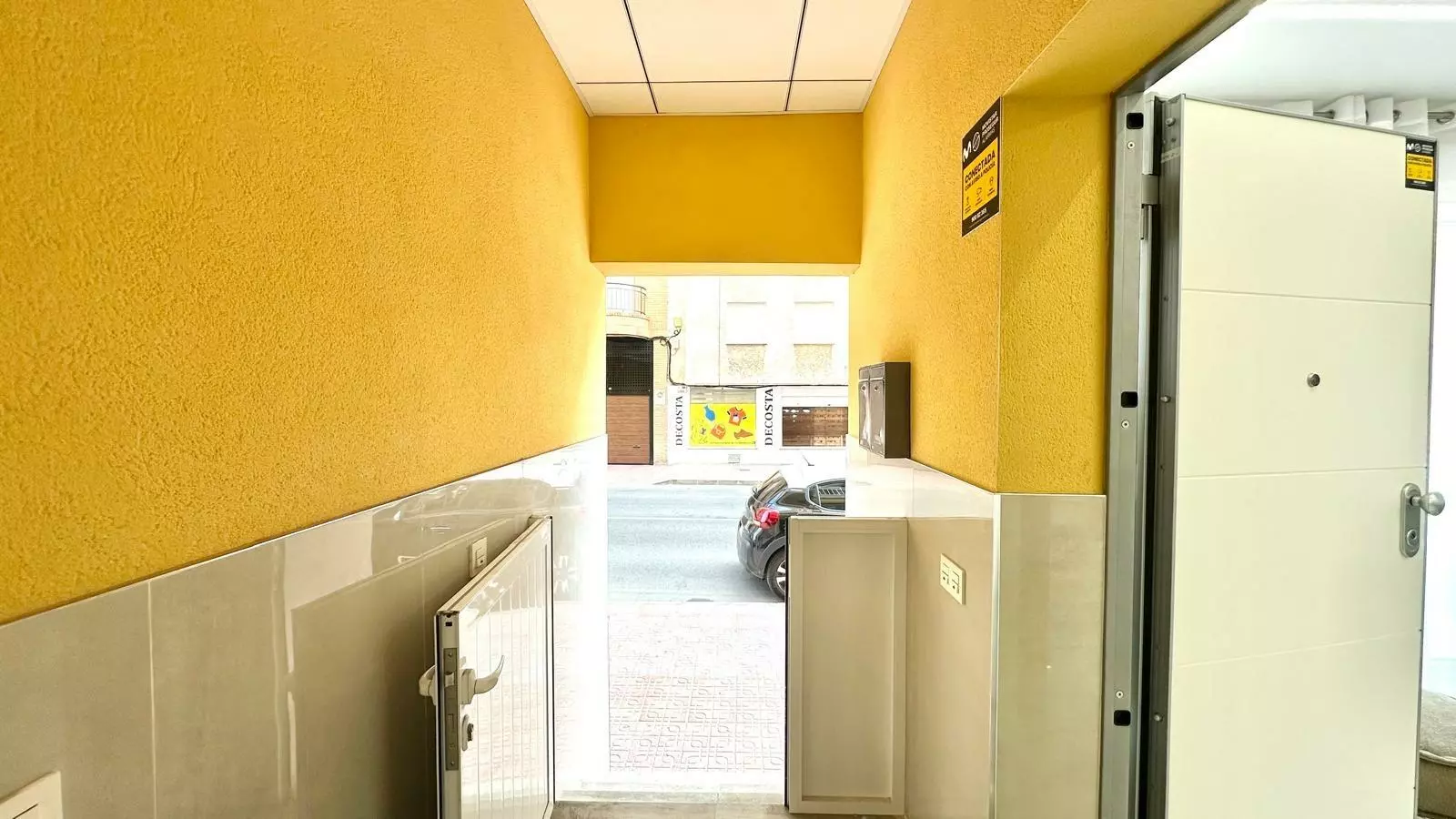 2-bedroom Apartment In Torrevieja, Spain (100 M²)