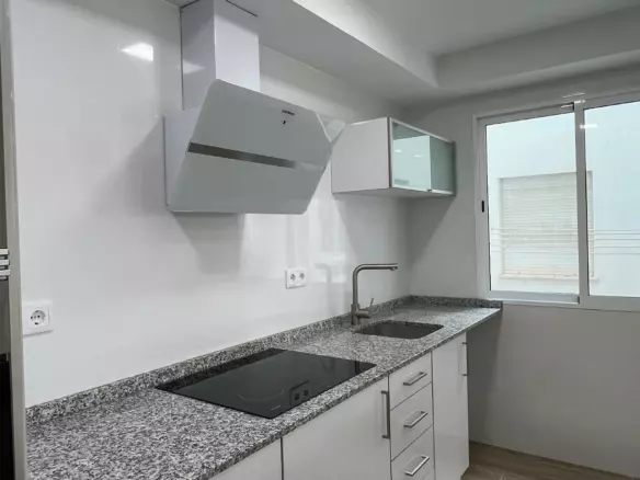 3-bedroom Apartment In Torrevieja, Spain (116 M²)