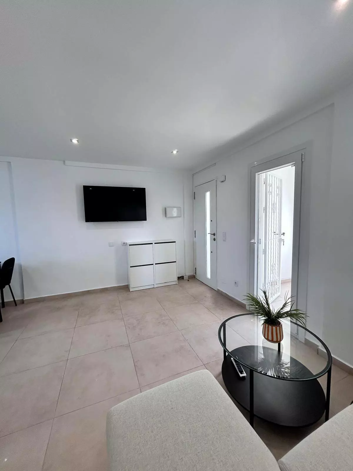 2-bedroom Apartment In Orihuela Costa, Spain (60 M²)