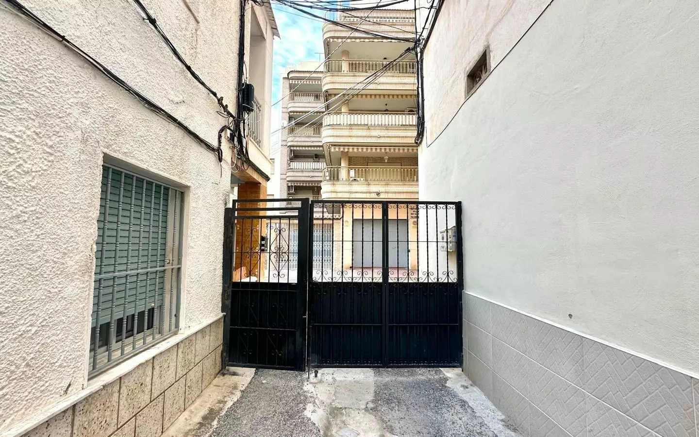 4-bedroom Town House In Torrevieja, Spain (144 M²)