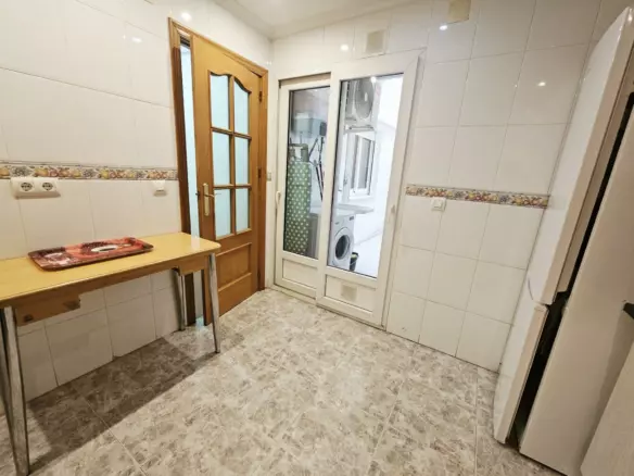 3-bedroom Apartment In Torrevieja, Spain (126 M²)