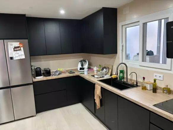 3-bedroom Apartment In Torrevieja, Spain (150 M²)