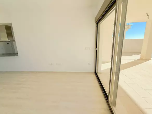 3-bedroom Apartment In Orihuela Costa, Spain (139 M²)