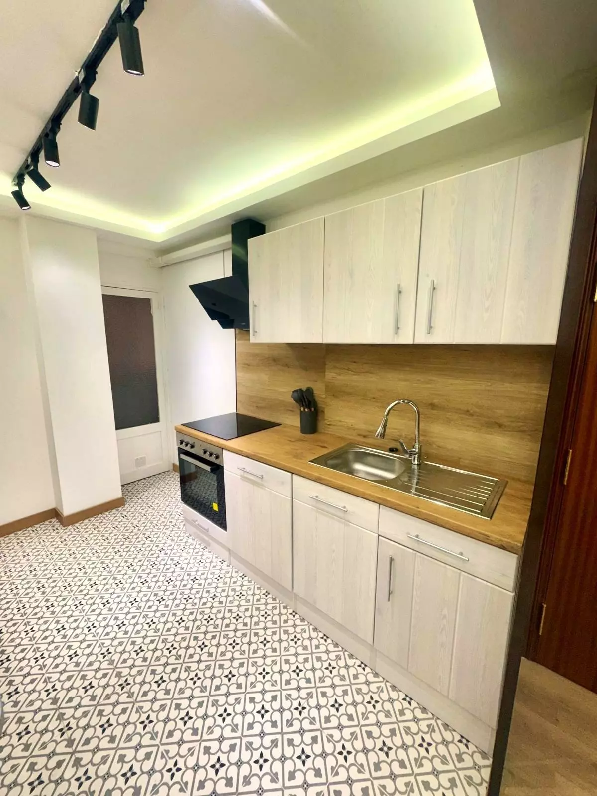 4-bedroom Apartment In Torrevieja, Spain (123 M²)