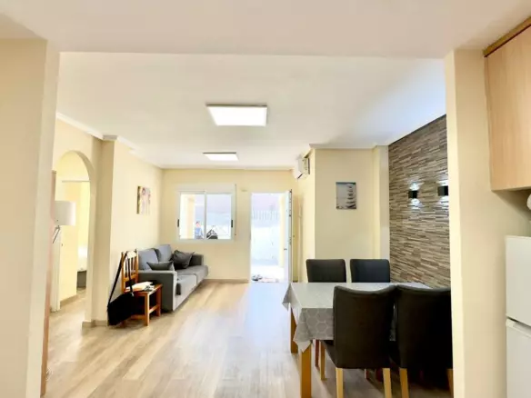 2-bedroom Bungalow In Torrevieja, Spain (86 M²)
