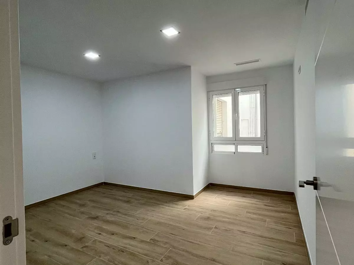 3-bedroom Apartment In Torrevieja, Spain (116 M²)