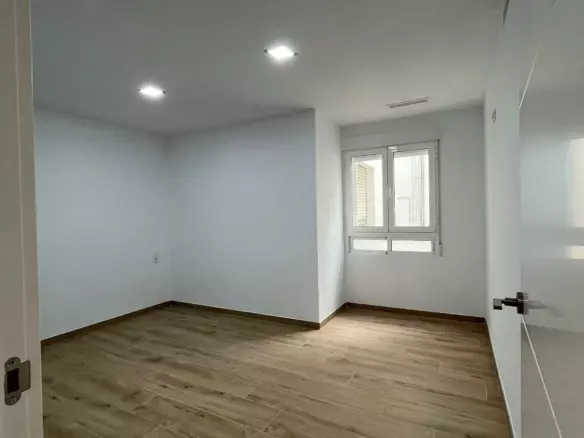 3-bedroom Apartment In Torrevieja, Spain (116 M²)
