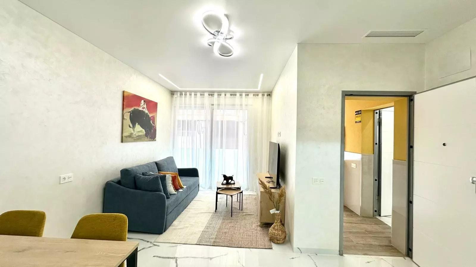 2-bedroom Apartment In Torrevieja, Spain (100 M²)